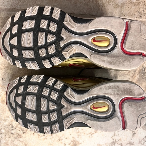 Air max 97, size U.S. 5, barely worn. Ready to ship - Picture 7 of 9